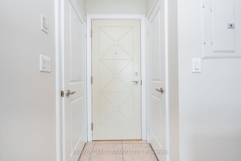 PH208 - 18 Harding Boulevard