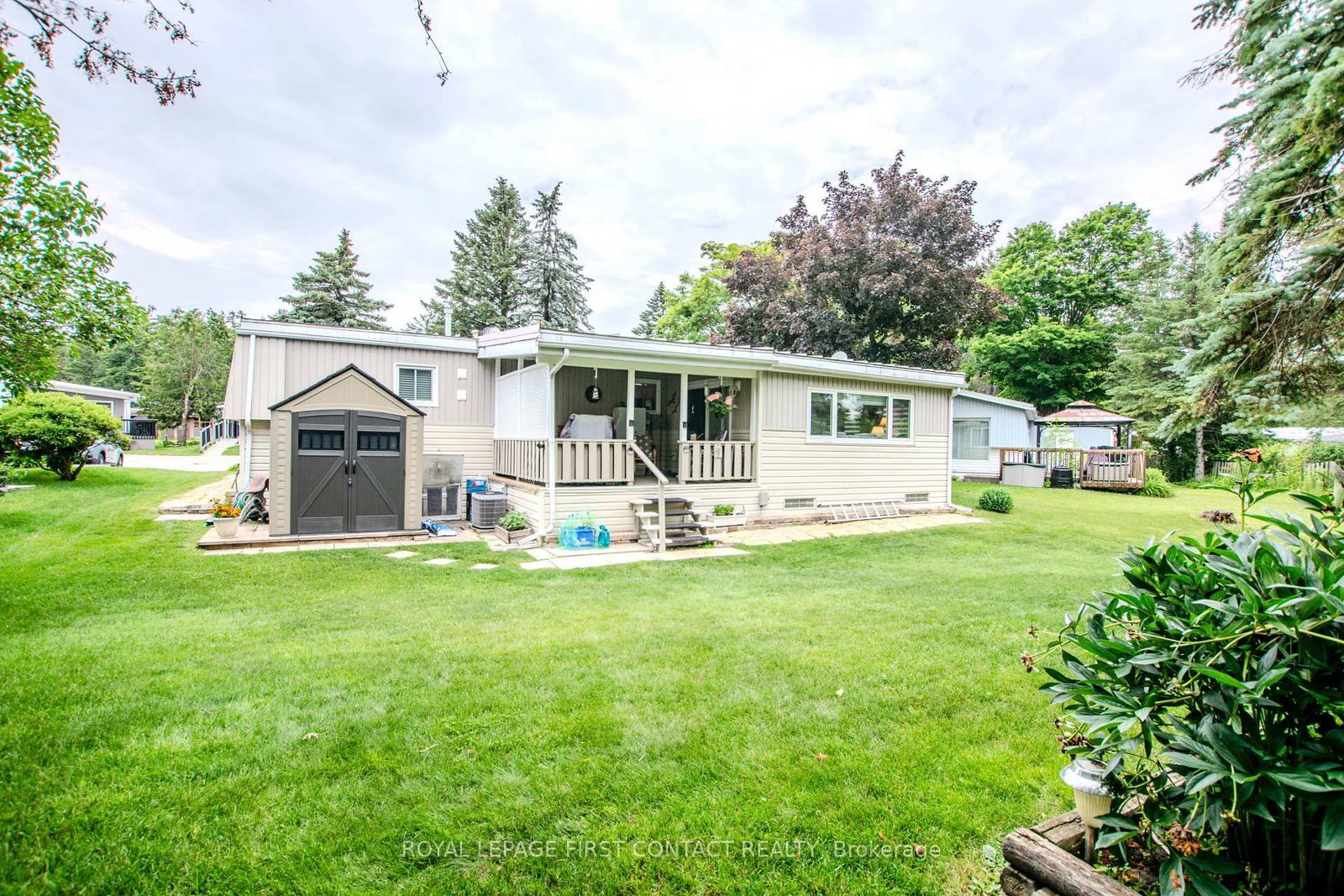 3 Honeysuckle Lane • Innisfil, ON photo 34