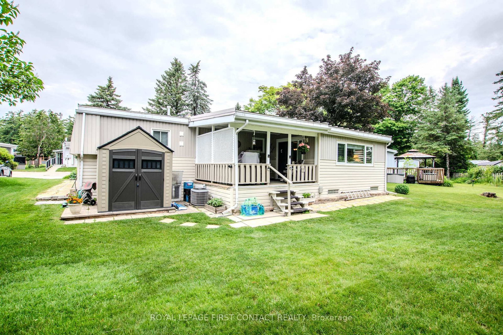3 Honeysuckle Lane • Innisfil, ON photo 35
