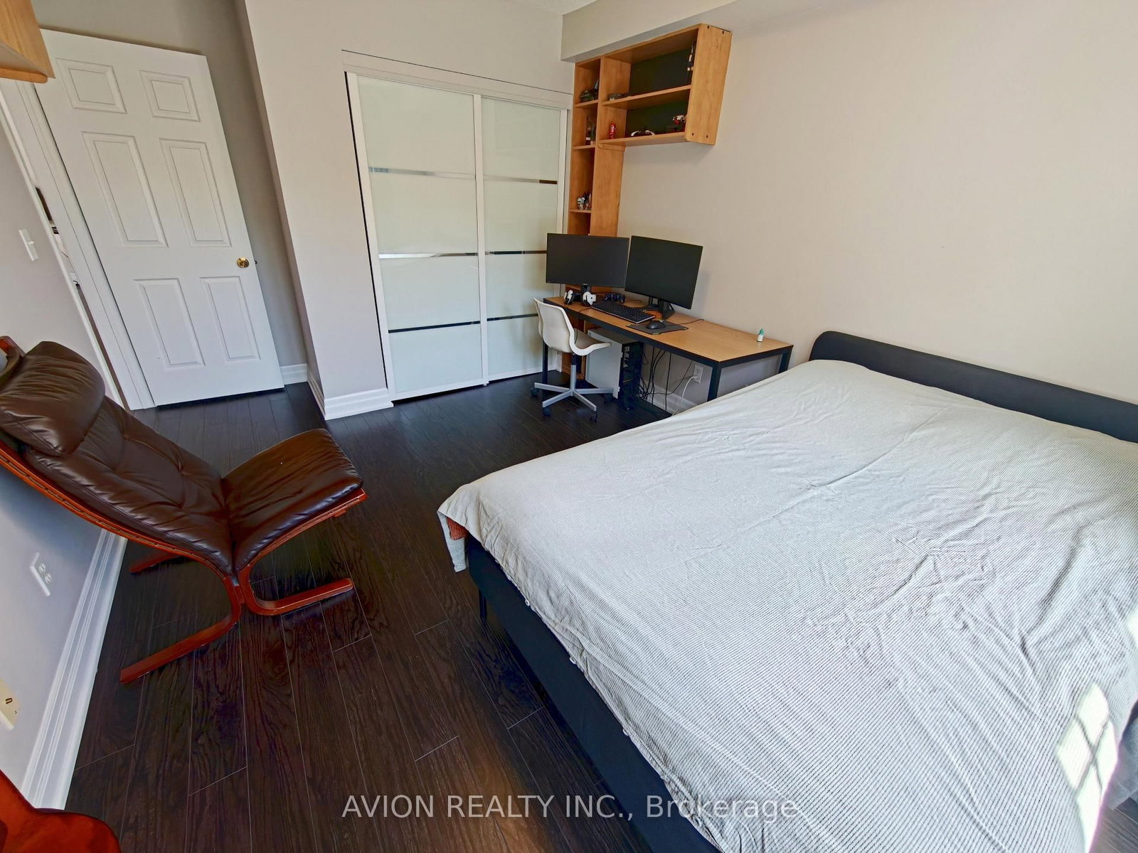20 St Moritz Way, Unit 9 - Photo 11