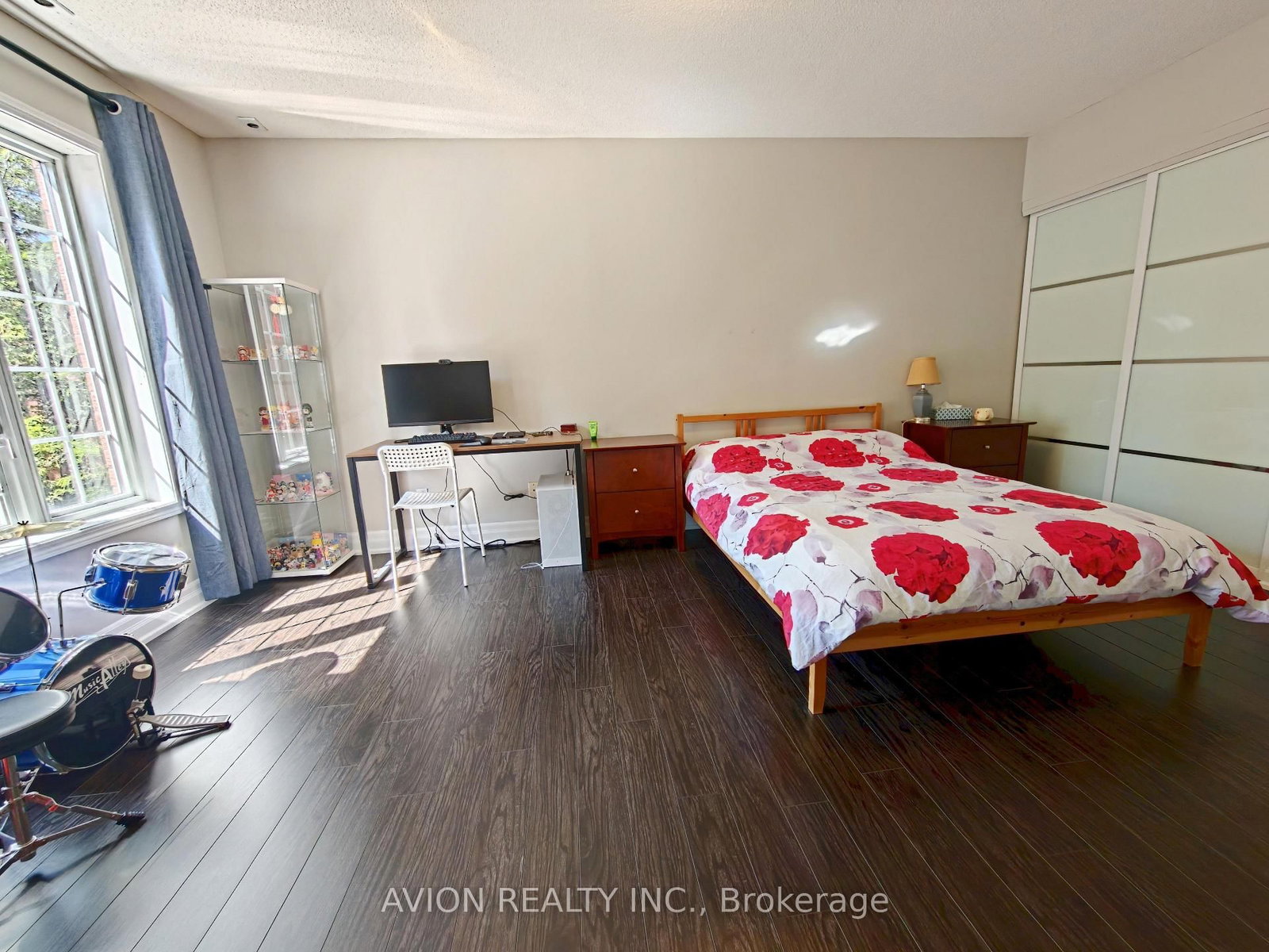 20 St Moritz Way, Unit 9 - Photo 13