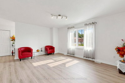 328 Winnifred Drive • Georgina, ON photo 5