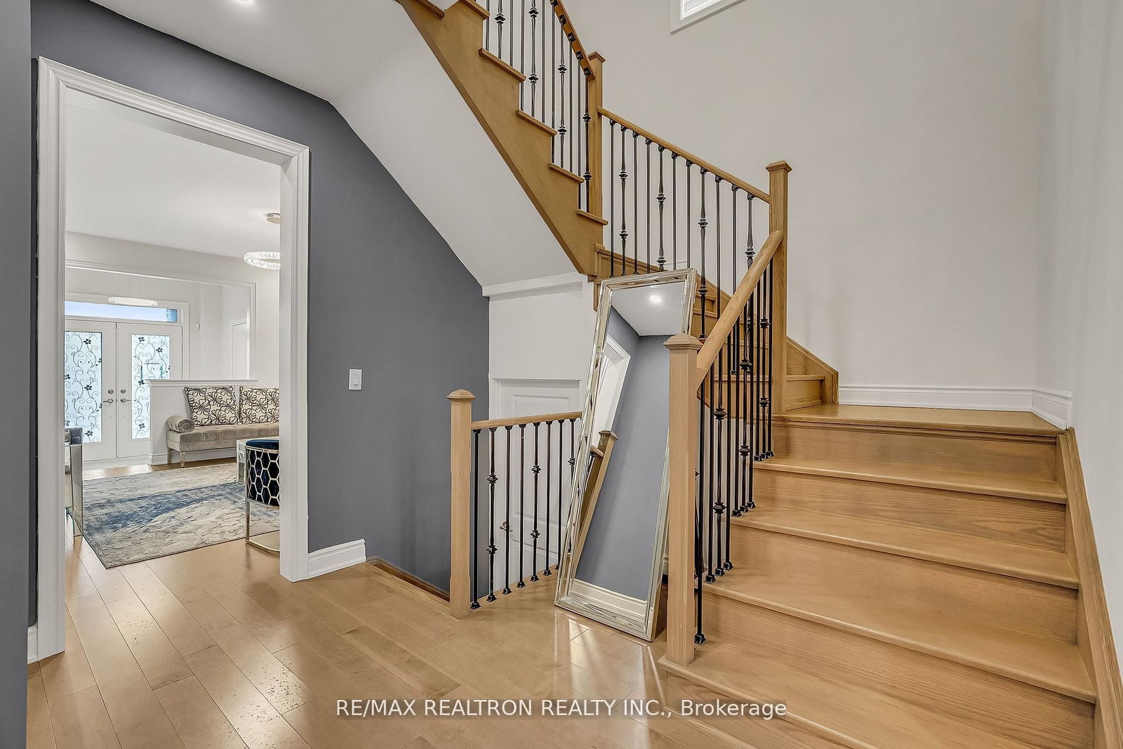 135 Prairie Rose Drive • Richmond Hill, ON photo 8