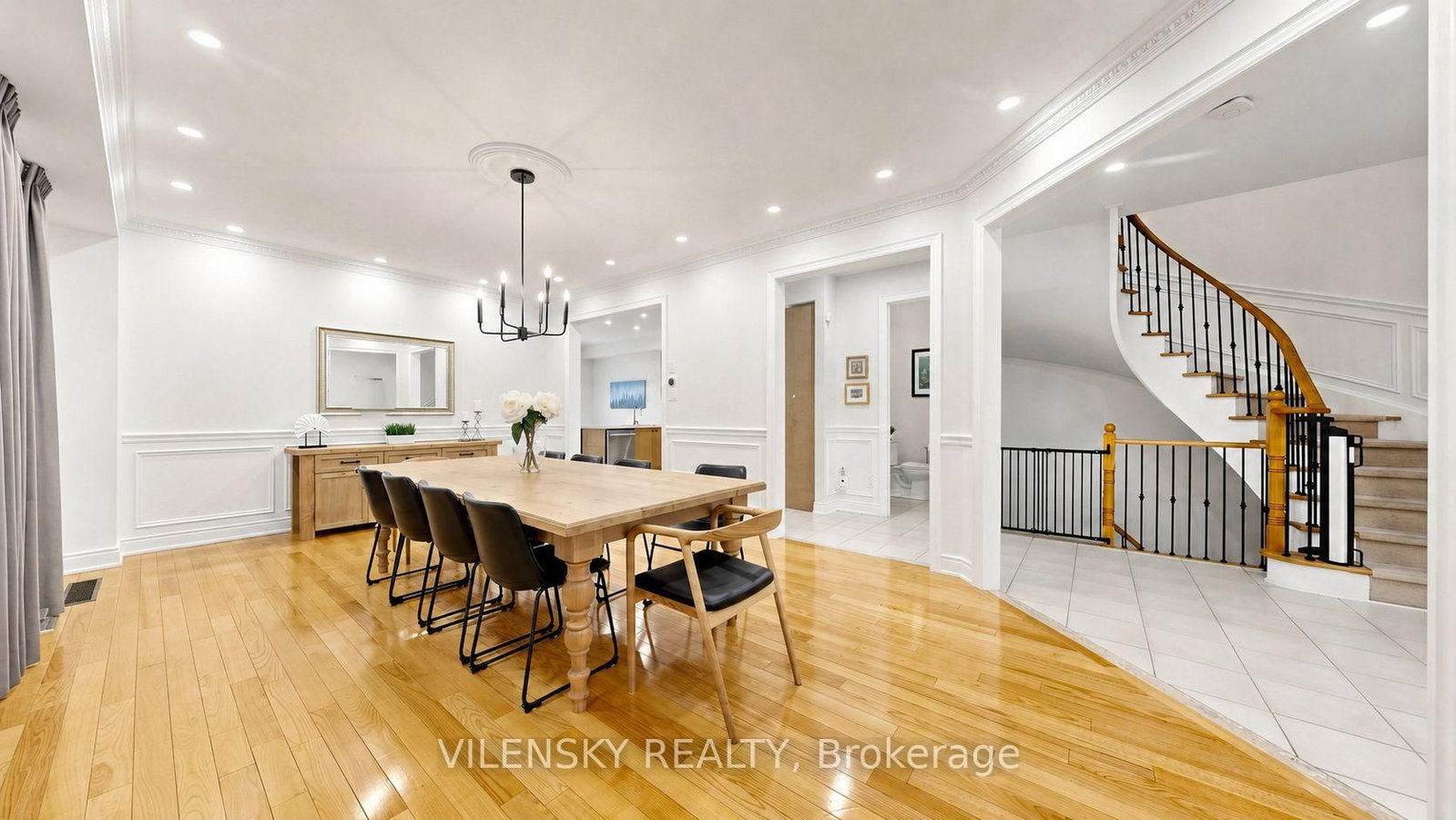 464 Apple Blossom Drive • Vaughan, ON photo 5