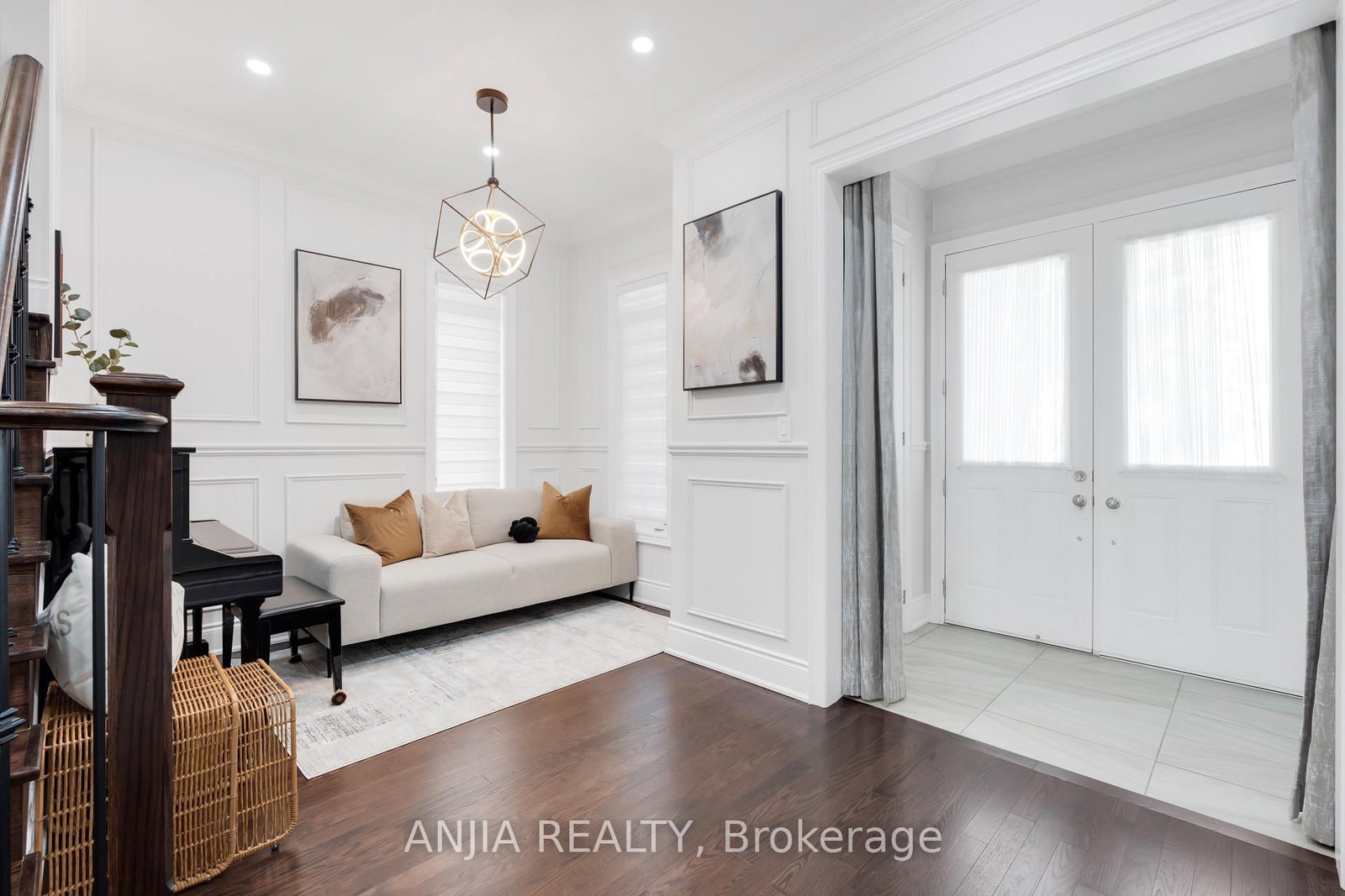 9 Mario Avenue • Markham, ON photo 2
