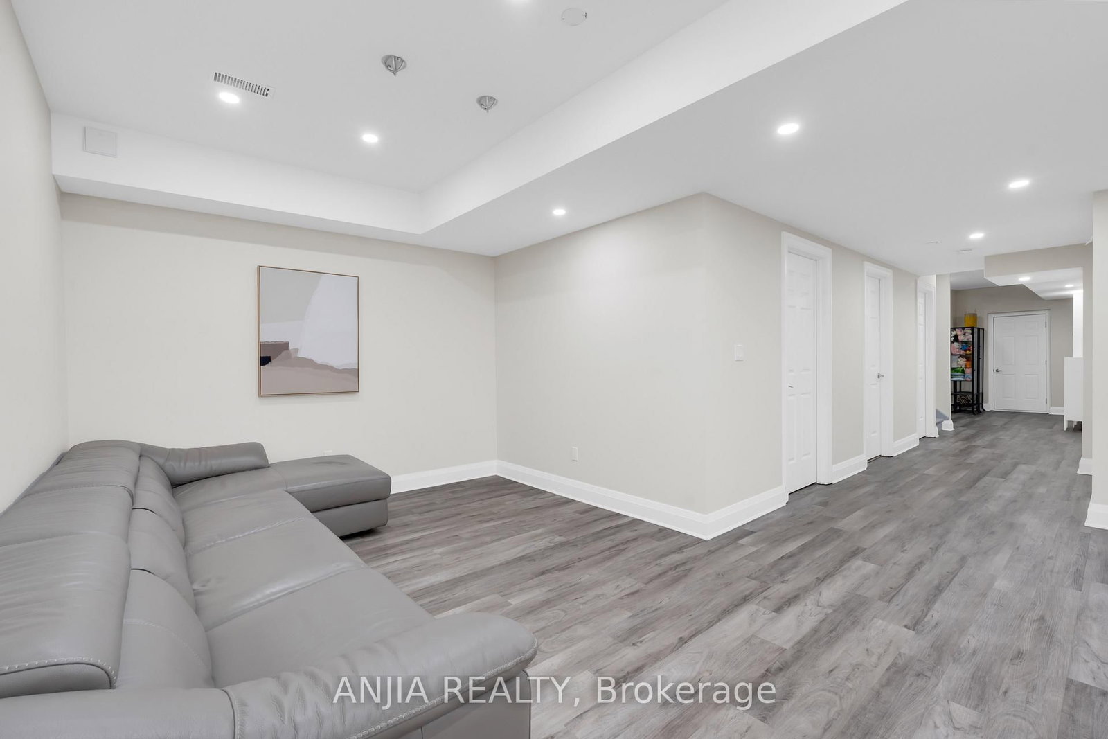 9 Mario Avenue • Markham, ON photo 38
