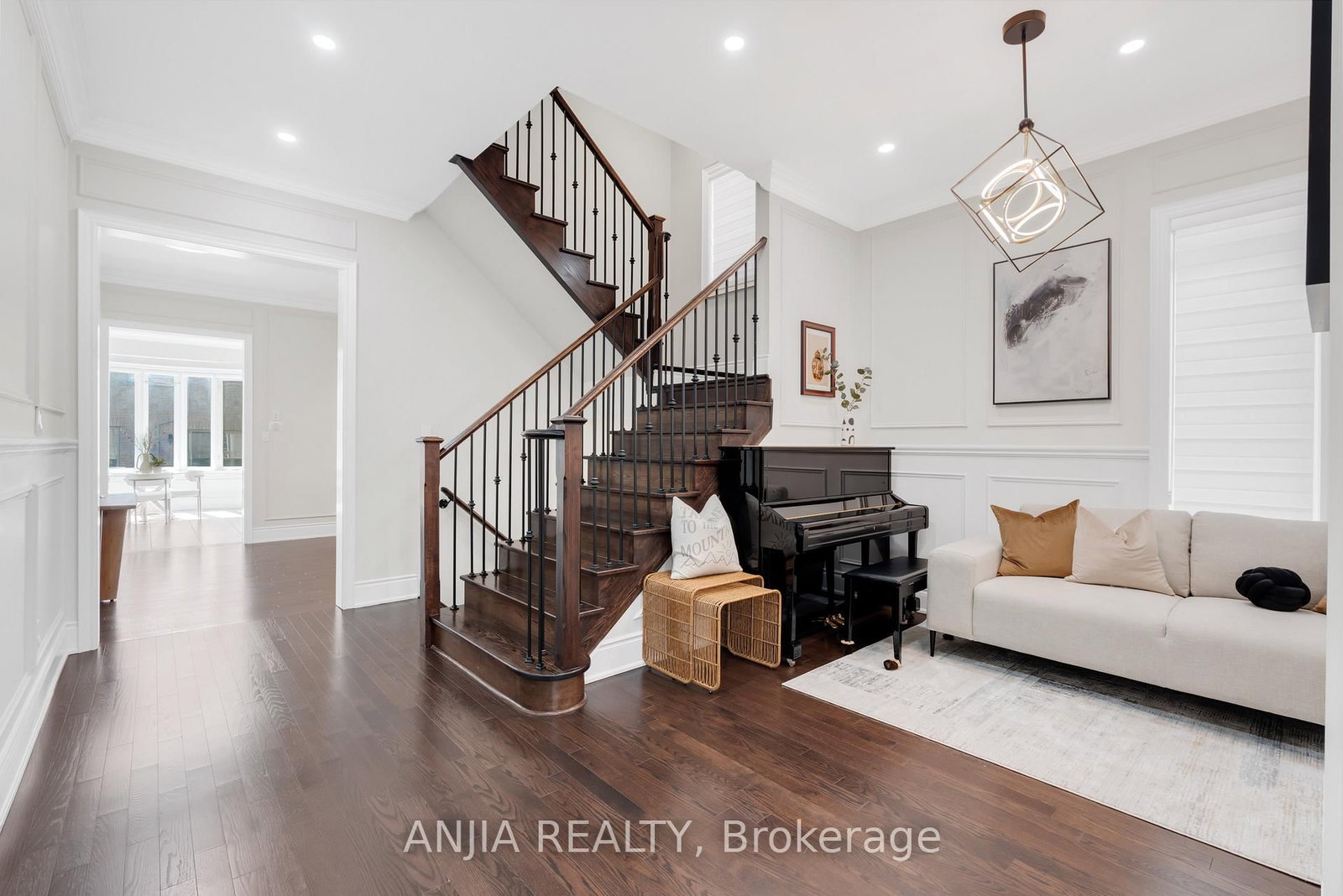 9 Mario Avenue • Markham, ON photo 4