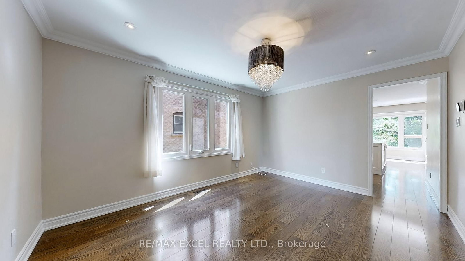 10 Alexis Road • Markham, ON photo 12