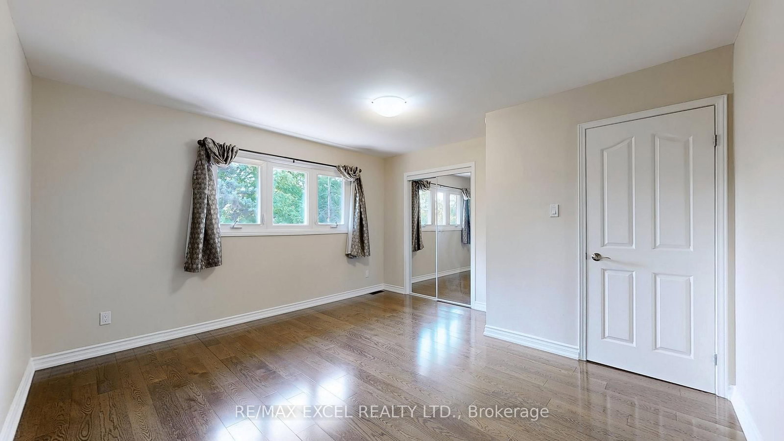10 Alexis Road • Markham, ON photo 23