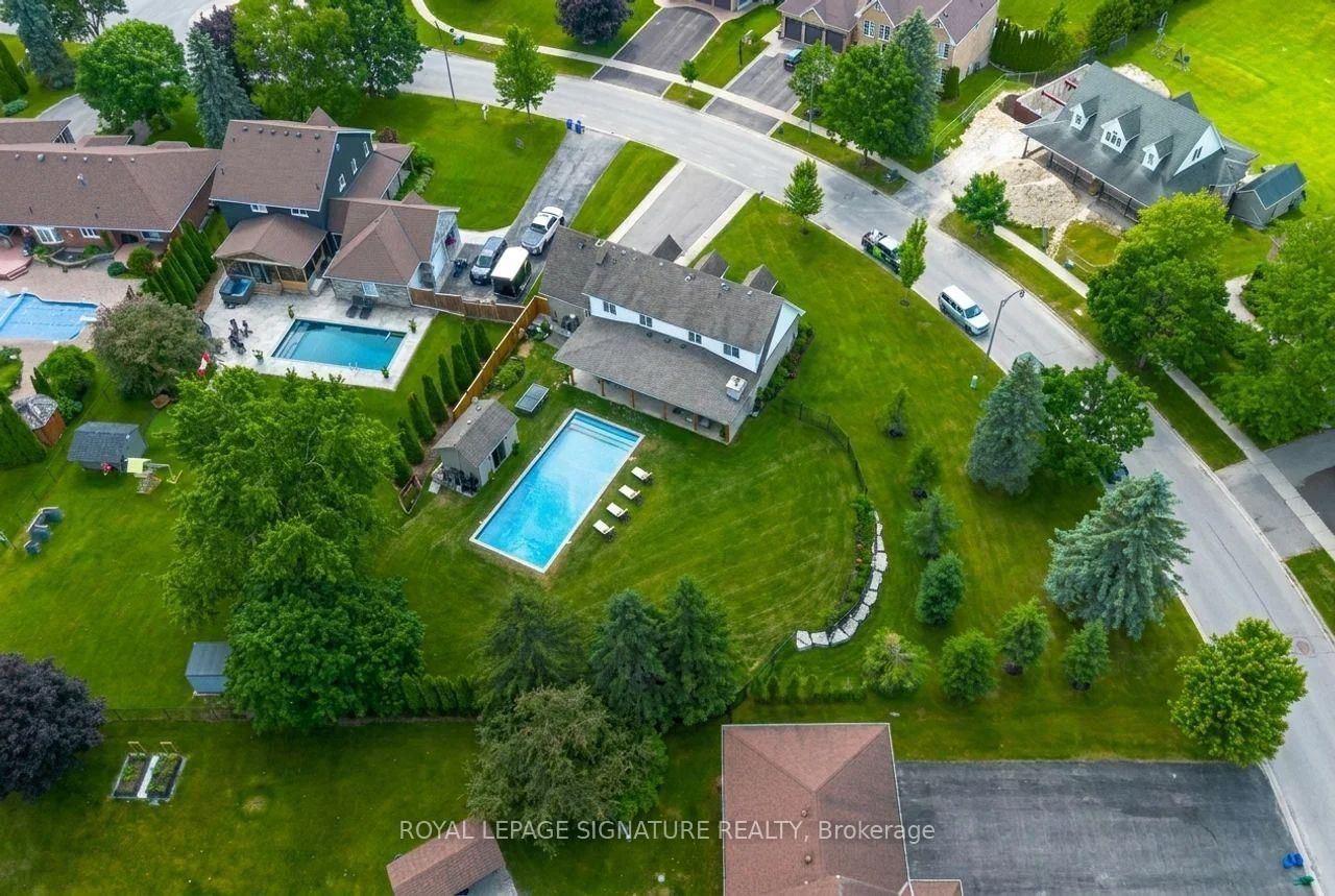 33 Campbell Drive • Uxbridge, ON photo 44