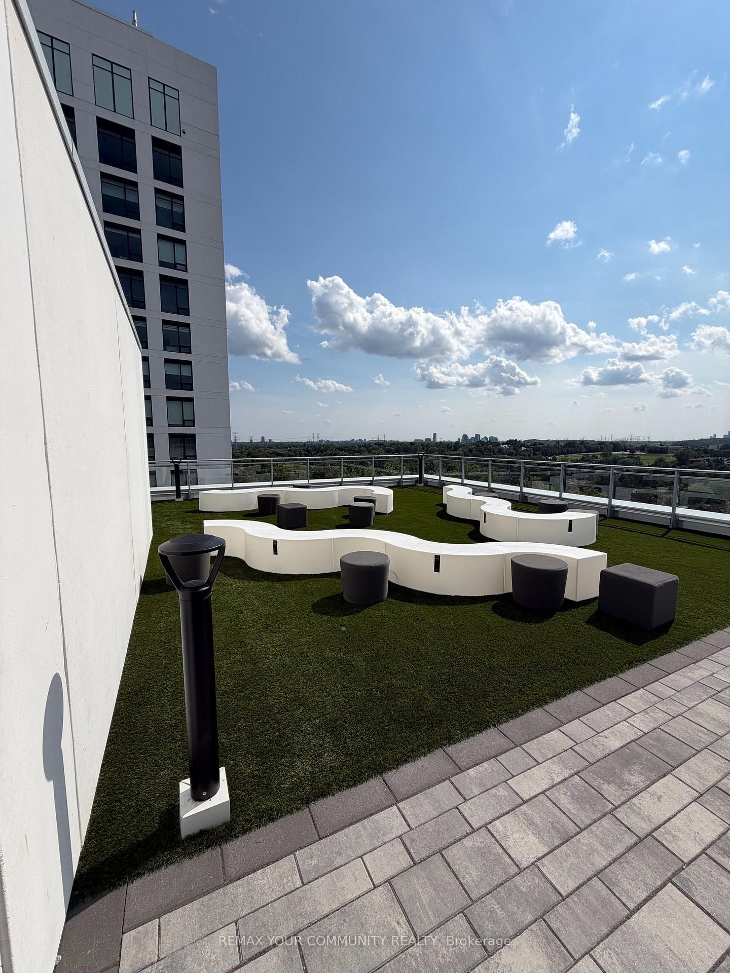 8888 Yonge Street • #803 • Richmond Hill, ON photo 8