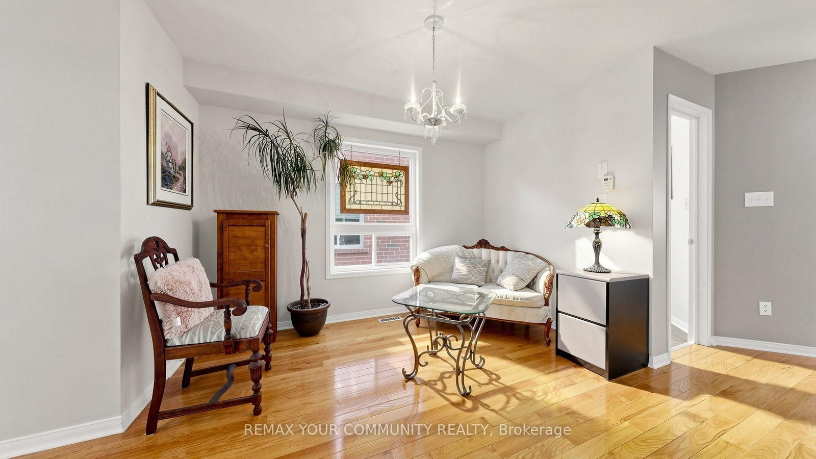 230 Hammersly Boulevard • Markham, ON photo 5