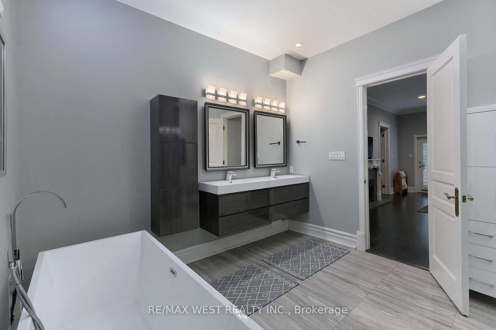 5 Humberview Drive • Vaughan, ON photo 16