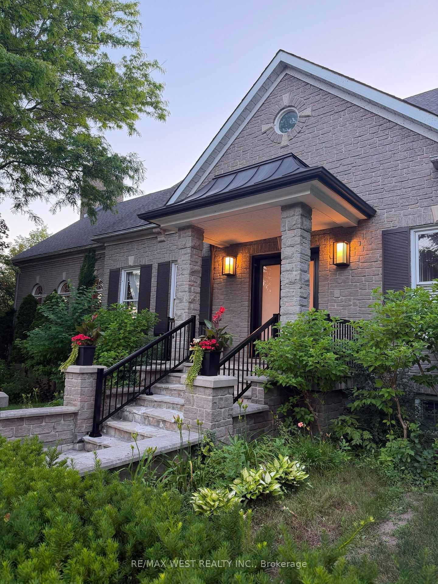 5 Humberview Drive • Vaughan, ON photo 34