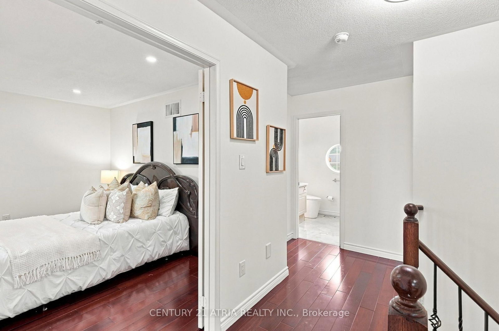 136 Rollinghill Road • Richmond Hill, ON photo 33
