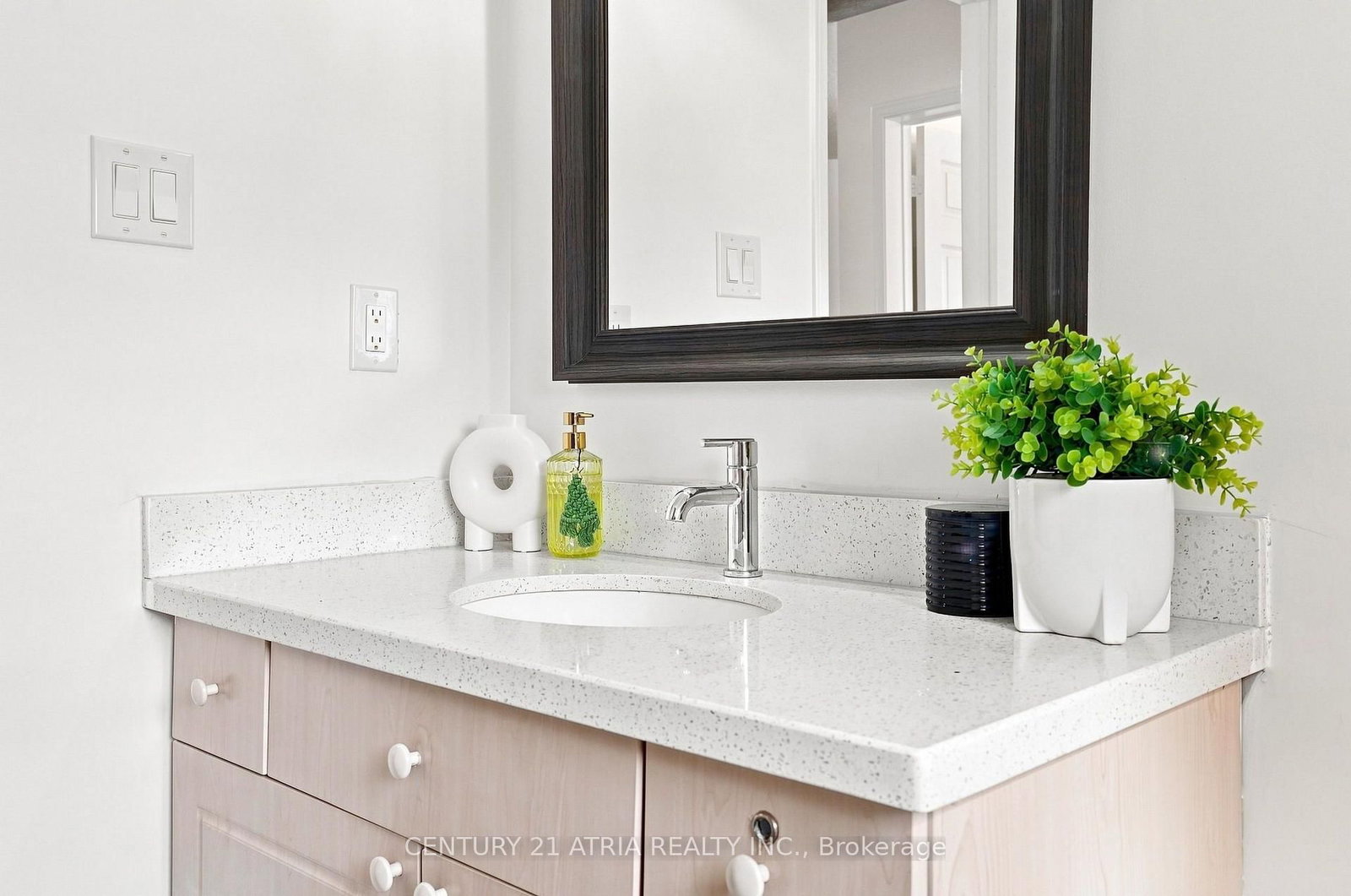 136 Rollinghill Road • Richmond Hill, ON photo 35