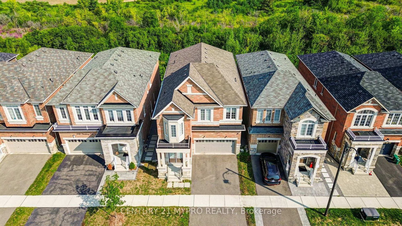 134 Hartney Drive • Richmond Hill, ON photo 1