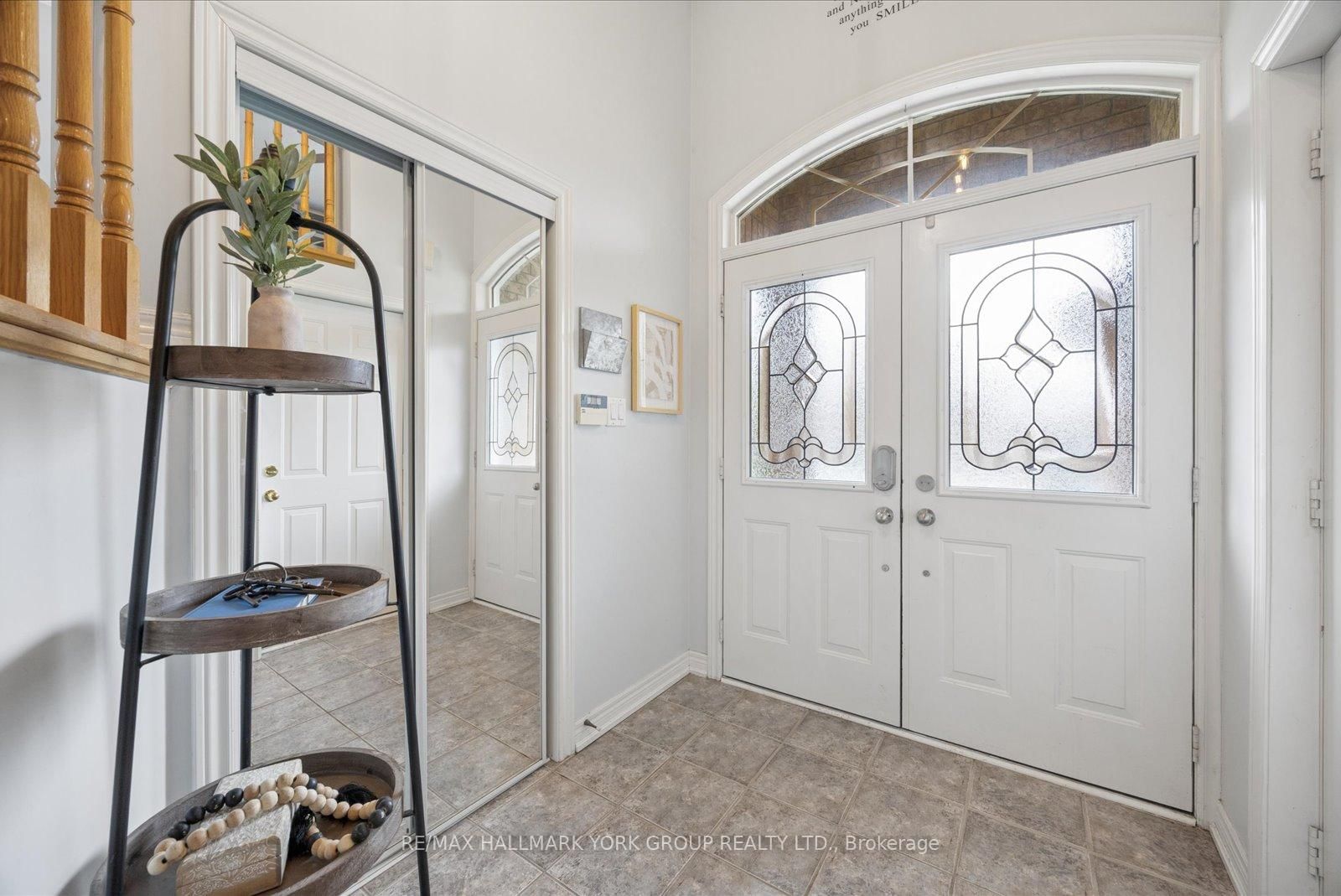 74 Wrendale Crescent • Georgina, ON photo 5
