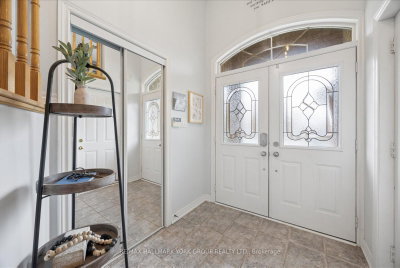 74 Wrendale Crescent • Georgina, ON photo 5