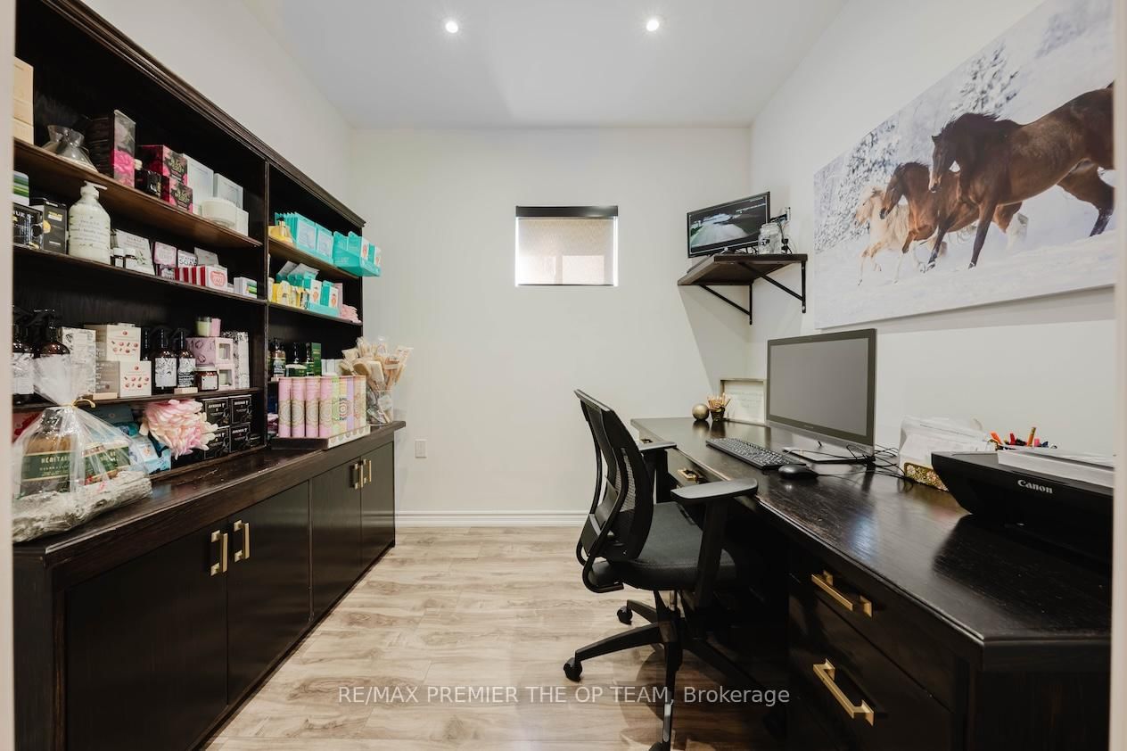 22 Adelia Place • King, ON photo 40