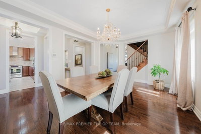 22 Adelia Place • King, ON photo 8
