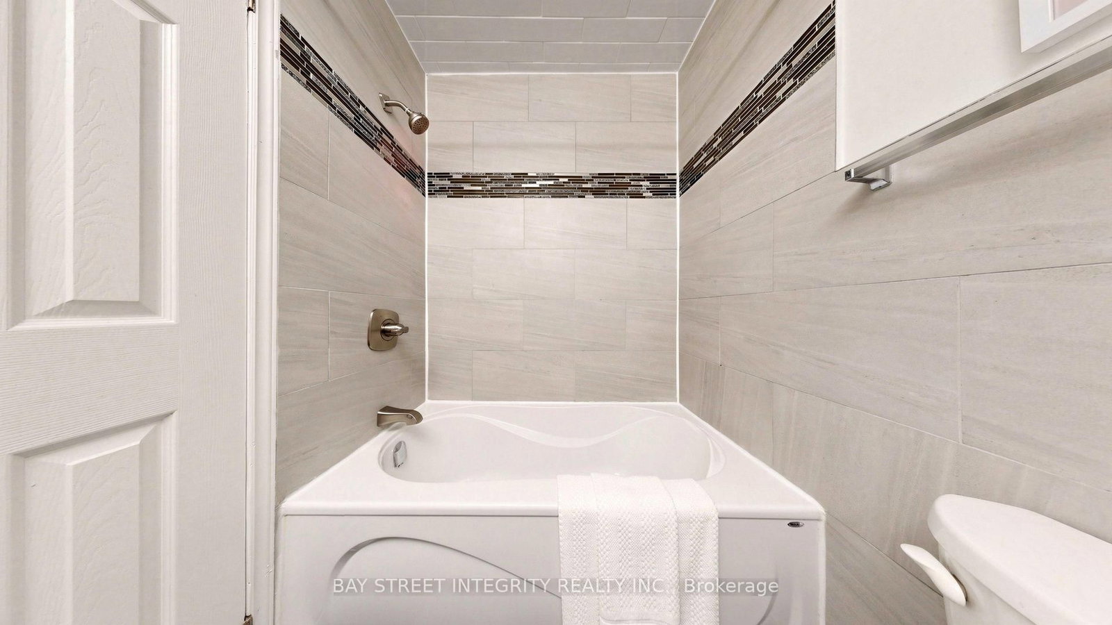 41 Jonathan Gate • Vaughan, ON photo 39