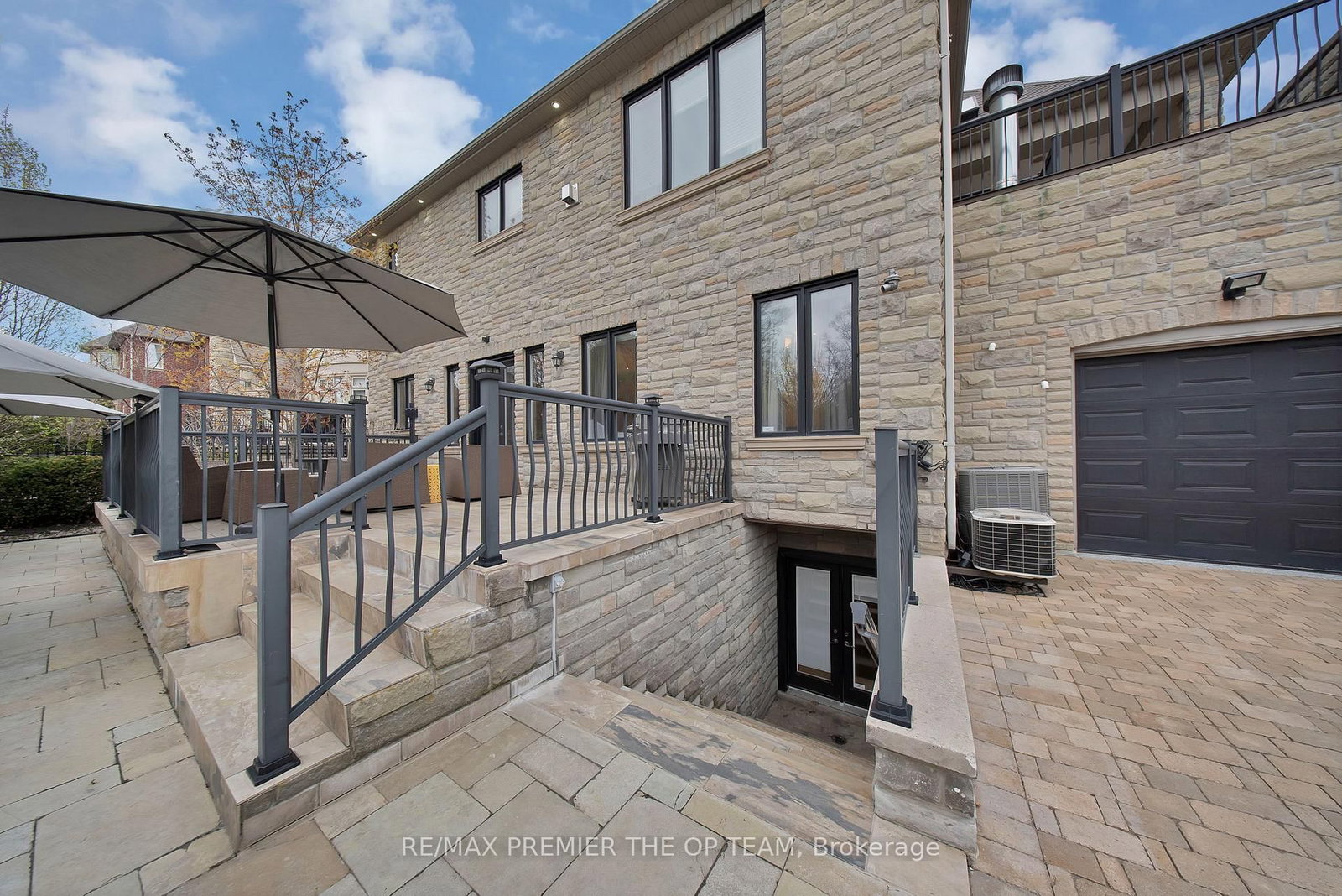62 Autumn Grove Court • Vaughan, ON photo 10