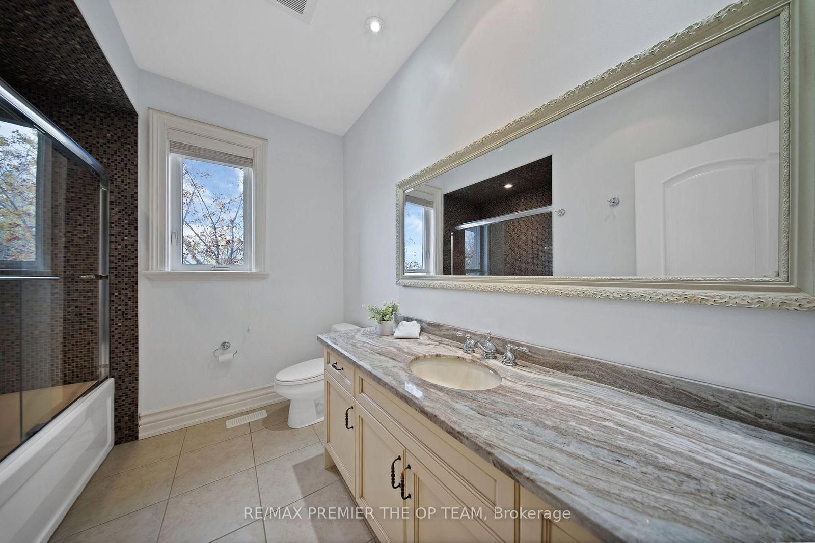 62 Autumn Grove Court • Vaughan, ON photo 38