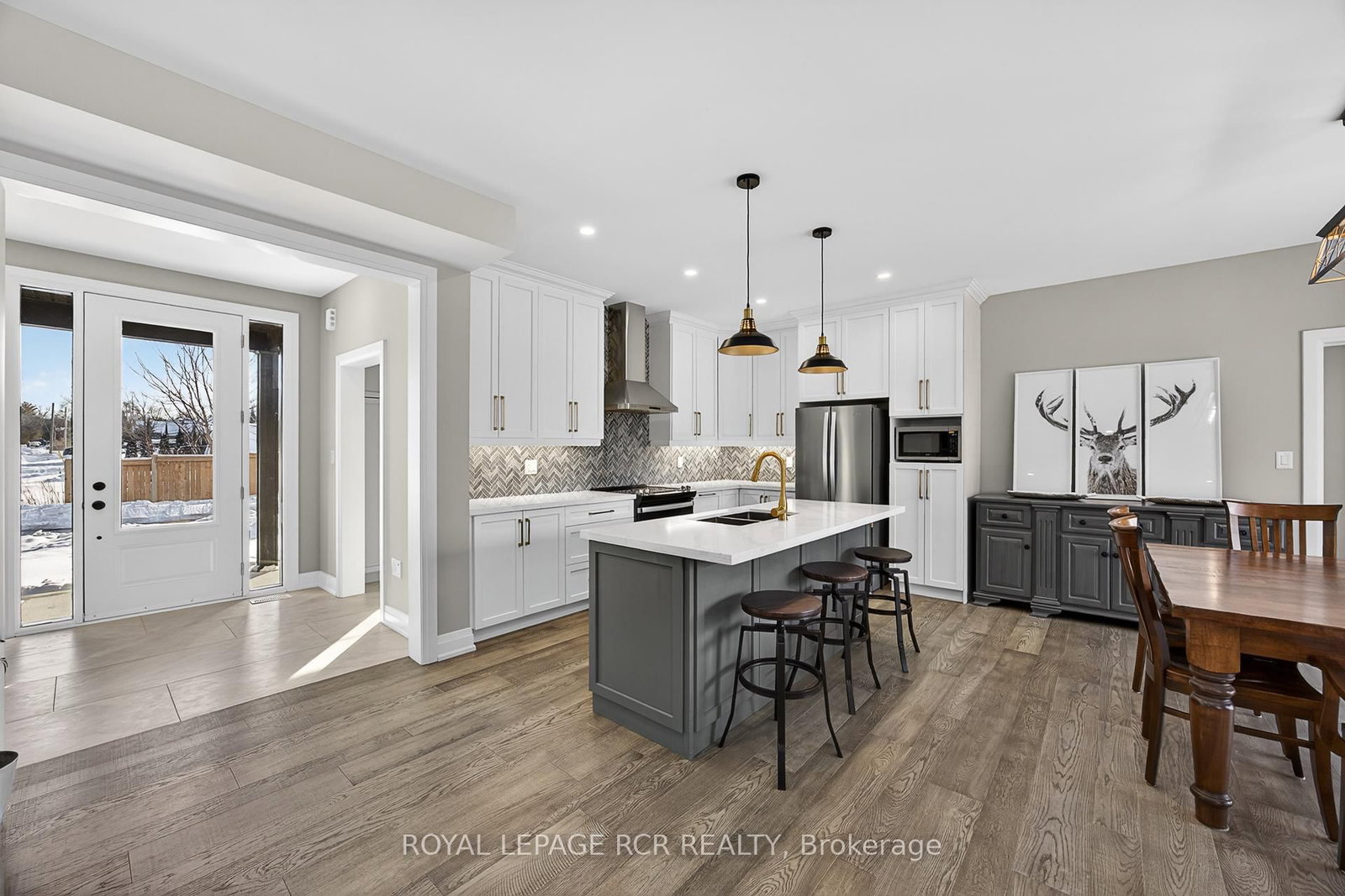 28 St. George Street • Georgina, ON photo 7