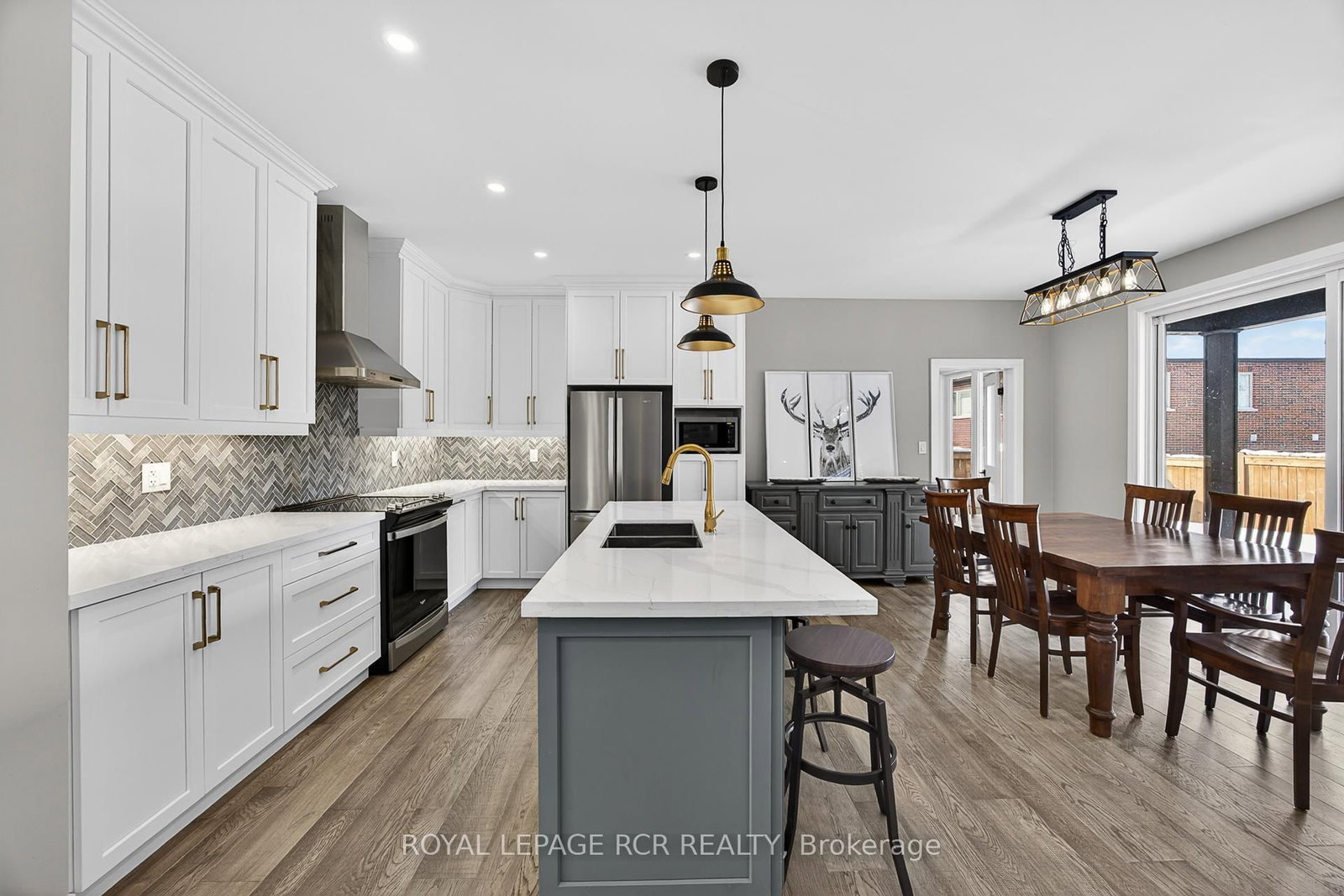 28 St. George Street • Georgina, ON photo 8