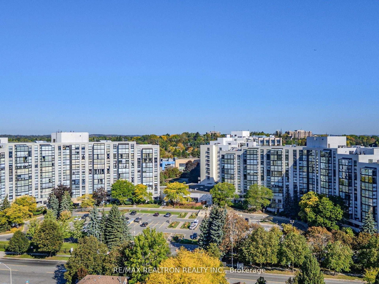 40 Harding Boulevard W • #1015 • Richmond Hill, ON photo 39