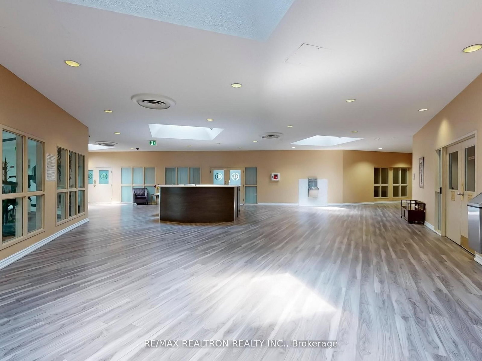 40 Harding Boulevard W • #1015 • Richmond Hill, ON photo 42