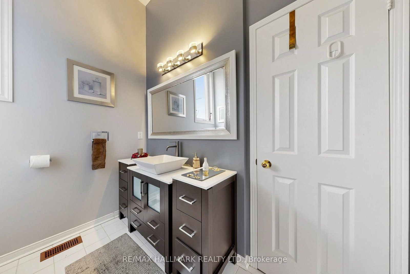5 Evelyn Buck Lane • Aurora, ON photo 26