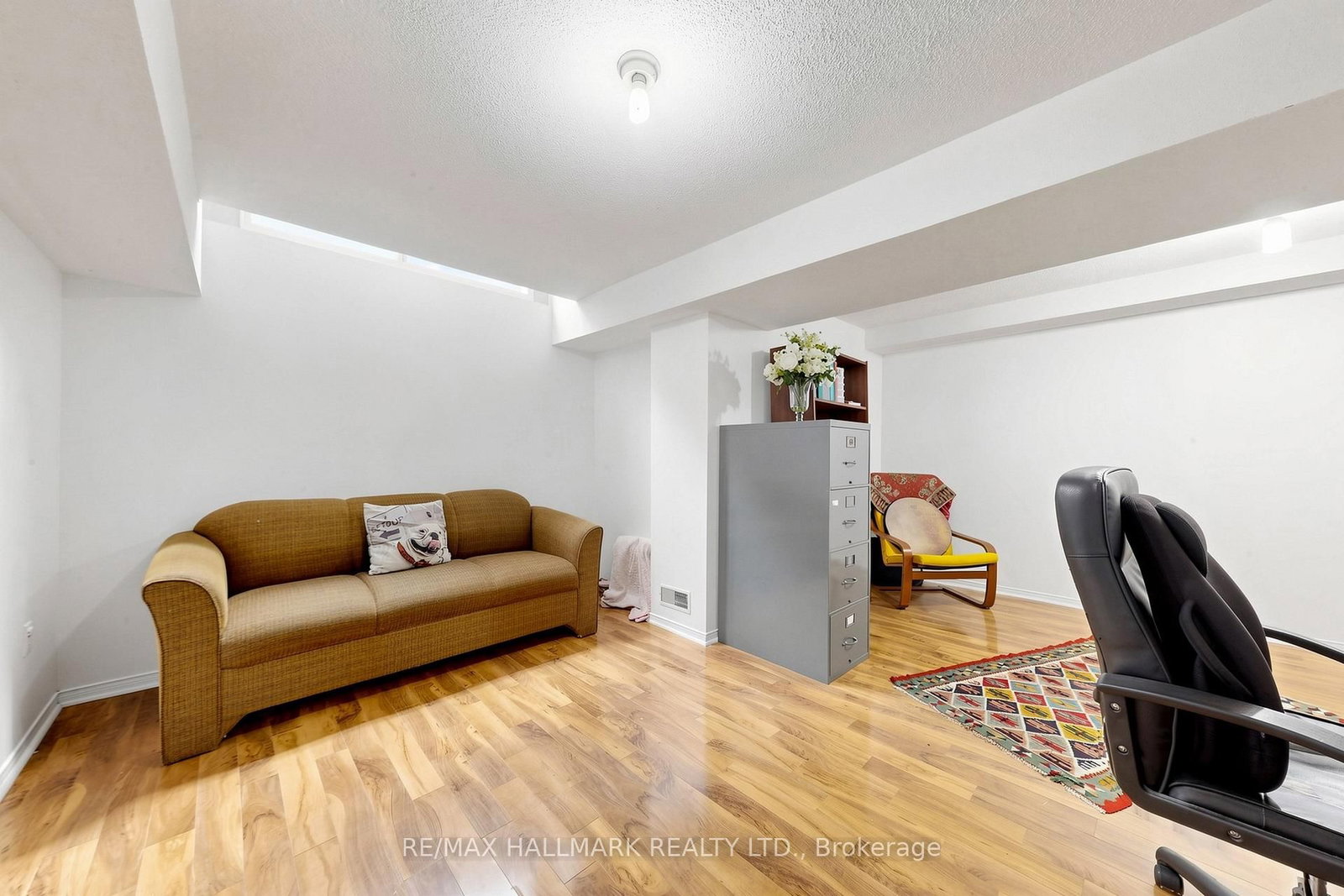 5 Evelyn Buck Lane • Aurora, ON photo 37