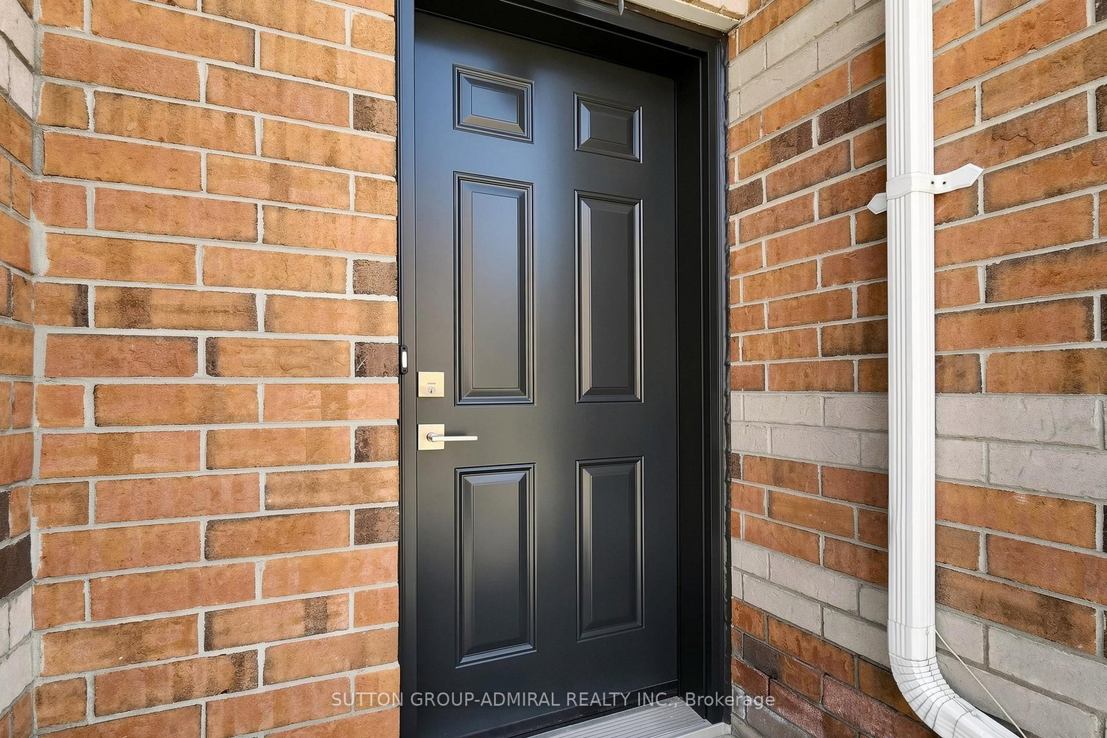 52 Brandy Lane Way • #48 • Newmarket, ON photo 2