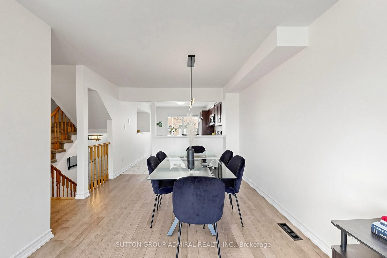 52 Brandy Lane Way • #48 • Newmarket, ON photo 9