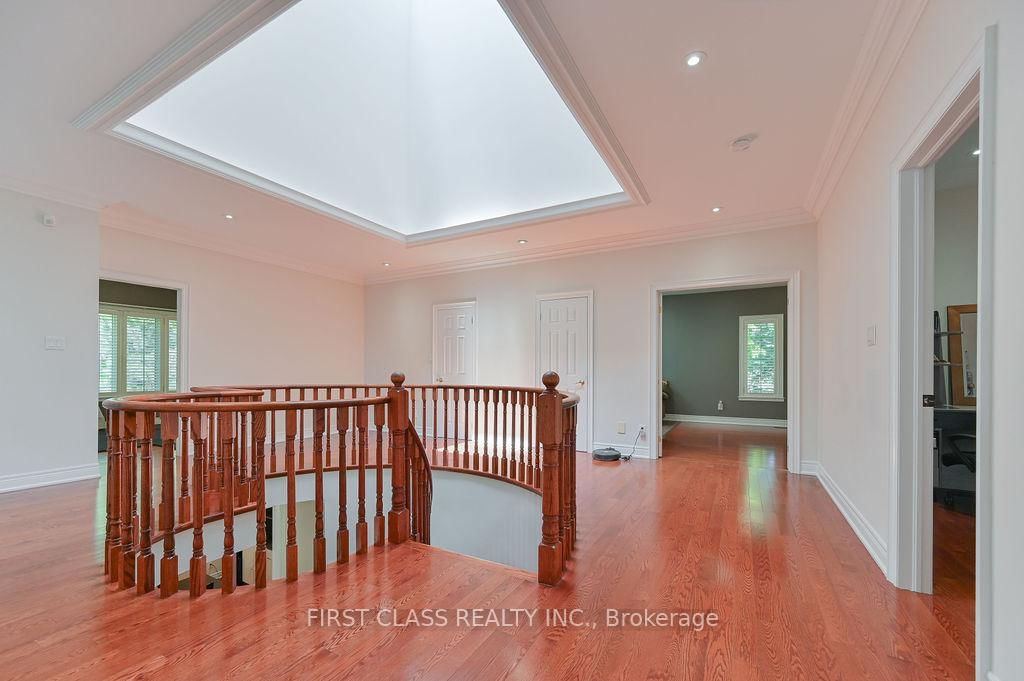 2 wainwright Avenue • Richmond Hill, ON photo 21