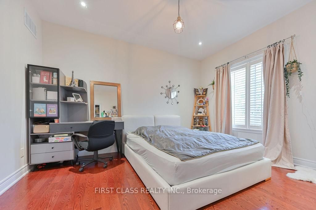 2 wainwright Avenue • Richmond Hill, ON photo 30