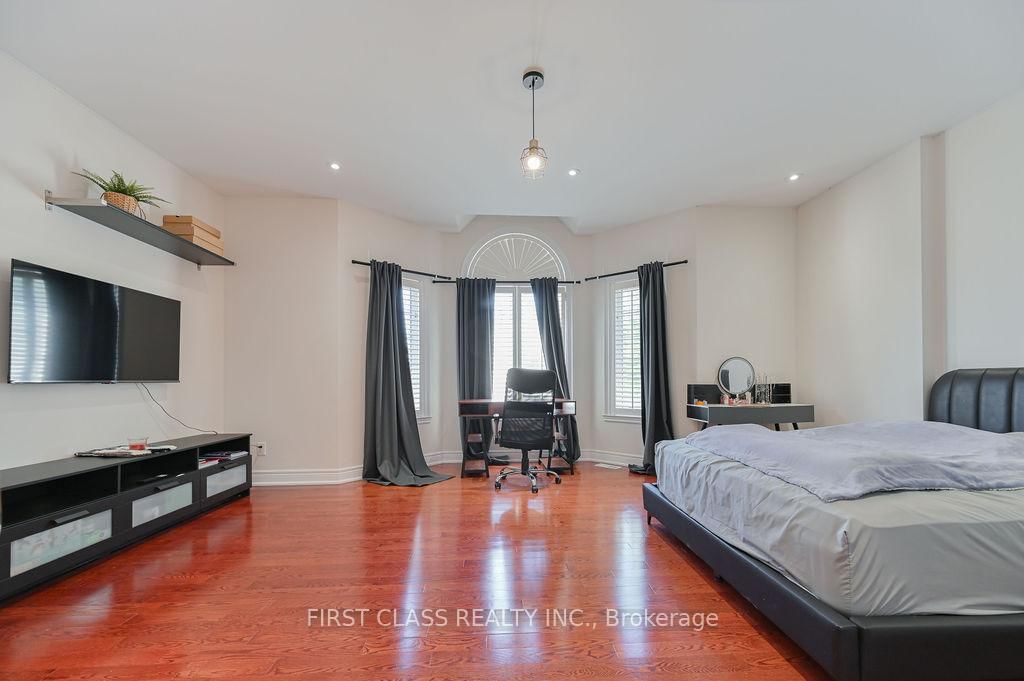 2 wainwright Avenue • Richmond Hill, ON photo 33