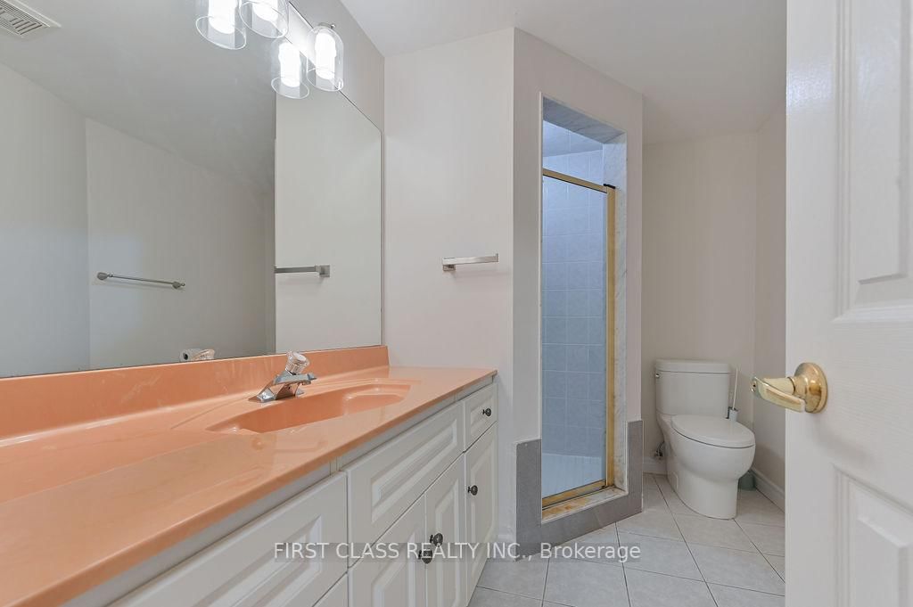2 wainwright Avenue • Richmond Hill, ON photo 45