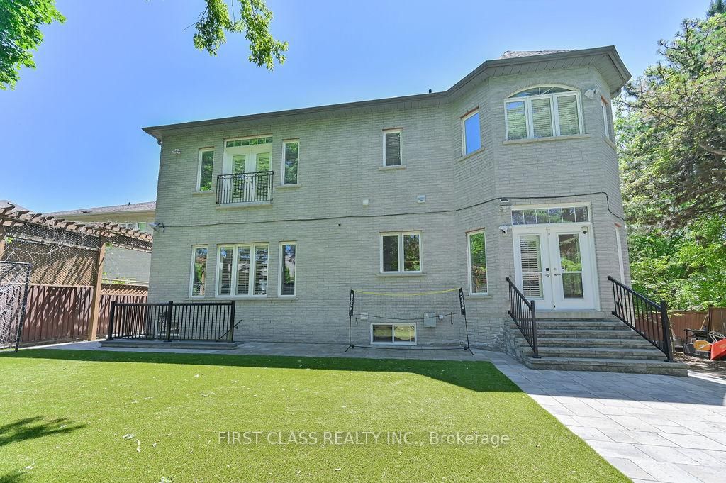 2 wainwright Avenue • Richmond Hill, ON photo 50