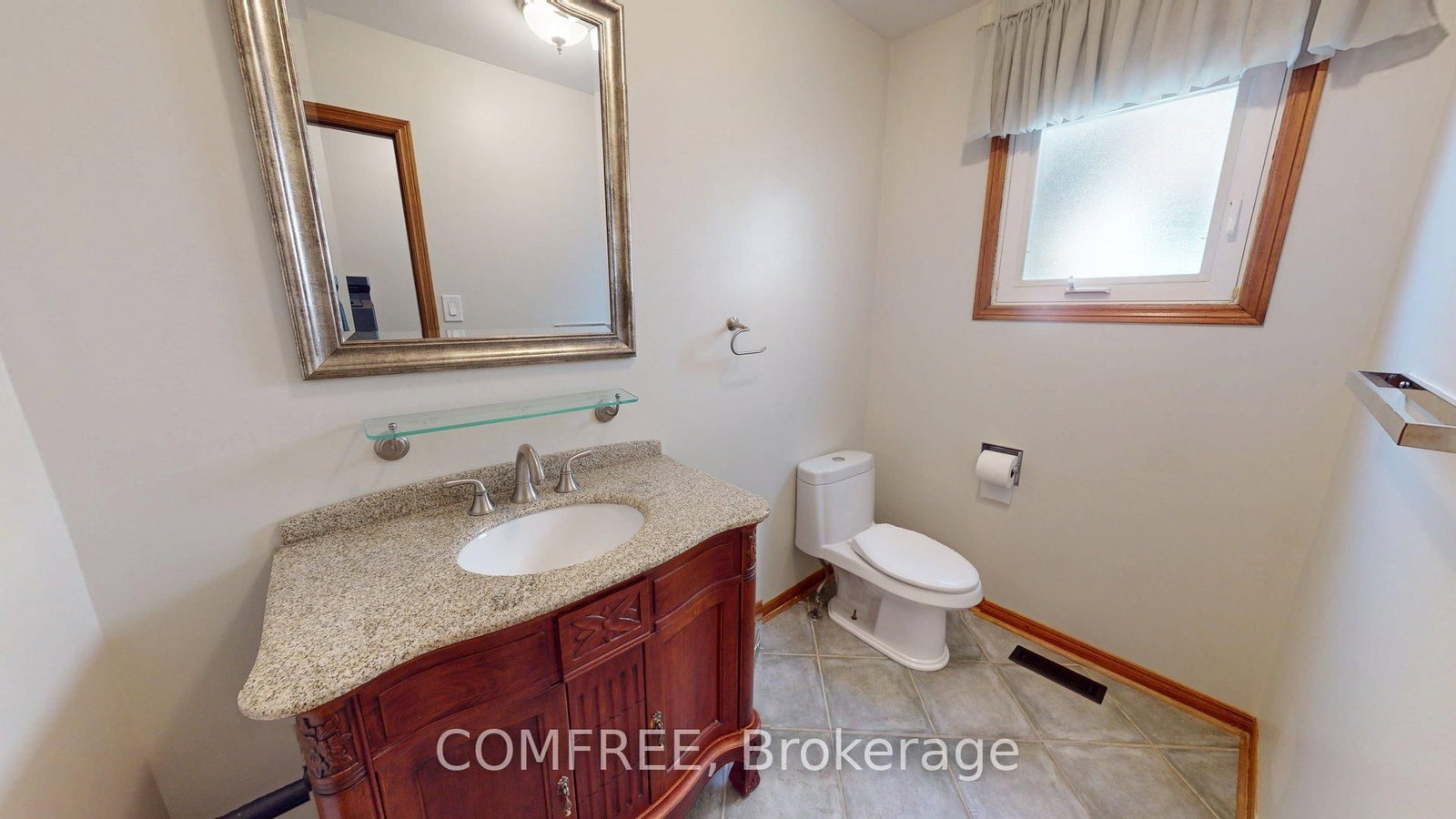 51 Venetian Crescent • Vaughan, ON photo 4