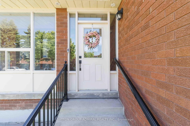 Main & Upper Flr - 87 Marita Place