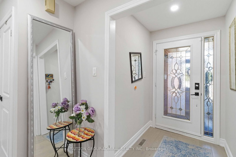 Main & Upper Flr - 87 Marita Place