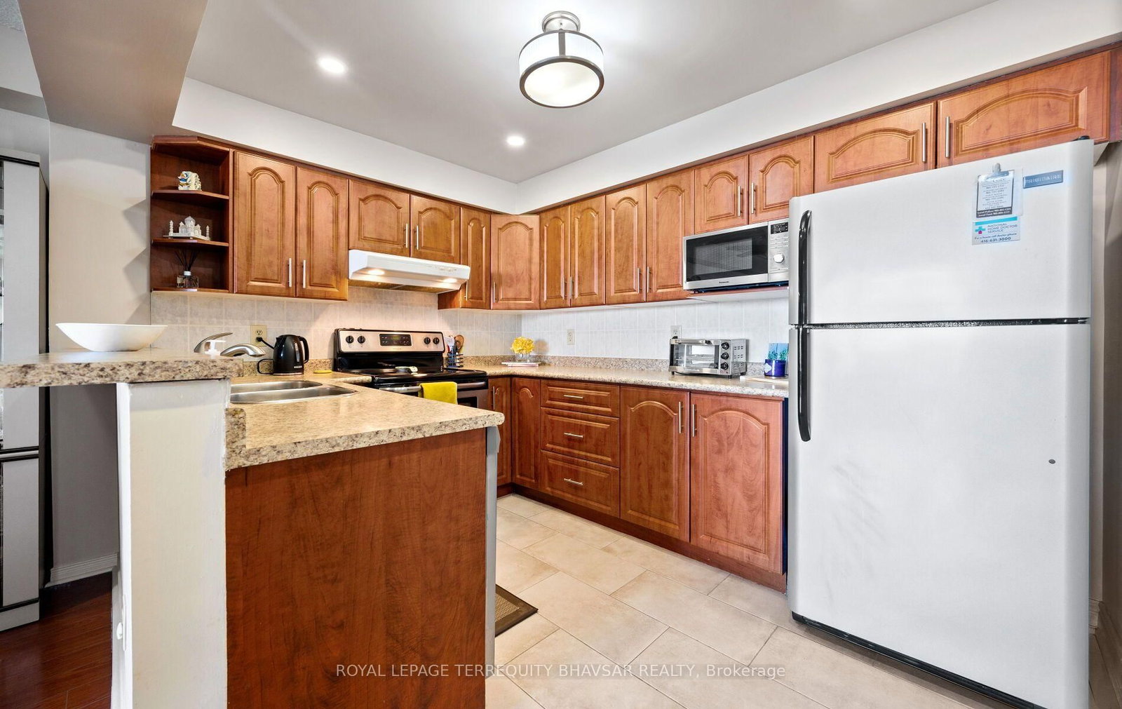309 Major Mackenzie Drive E • #915 • Richmond Hill, ON photo 20