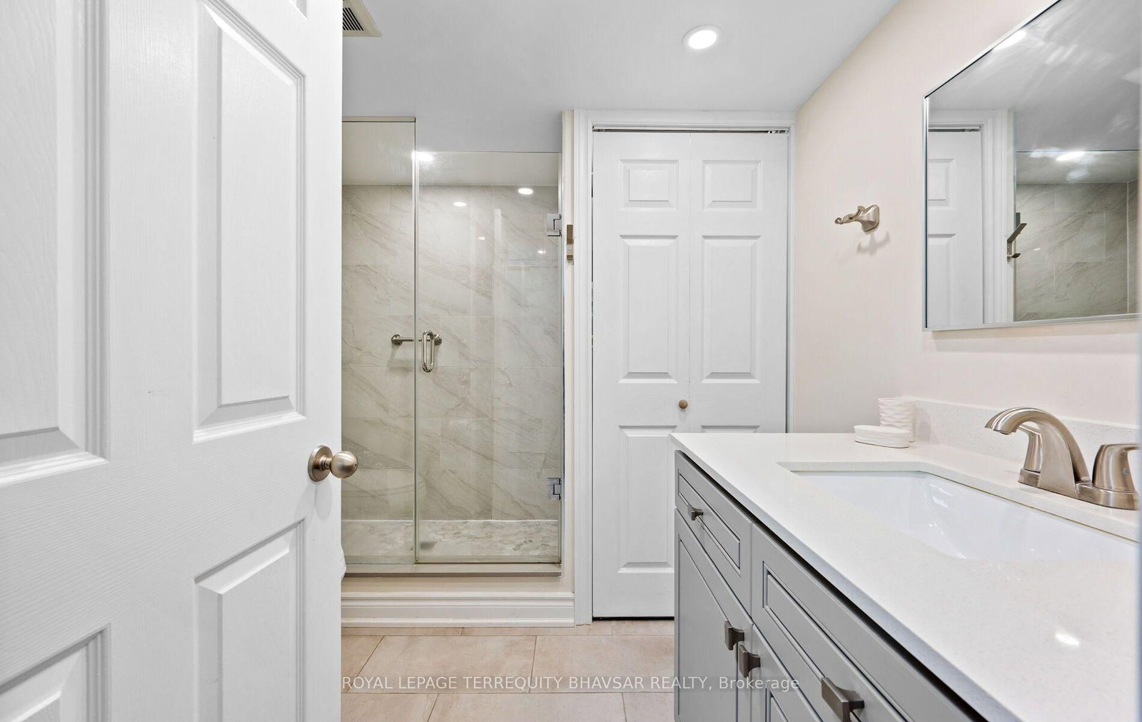 309 Major Mackenzie Drive E • #915 • Richmond Hill, ON photo 32