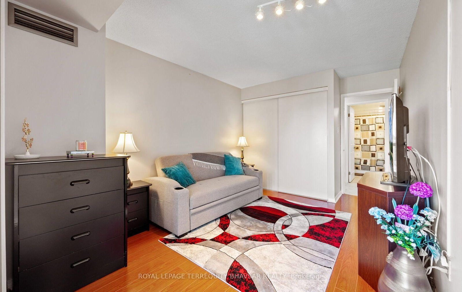 309 Major Mackenzie Drive E • #915 • Richmond Hill, ON photo 38