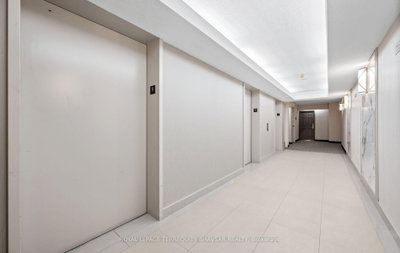 309 Major Mackenzie Drive E • #915 • Richmond Hill, ON photo 5
