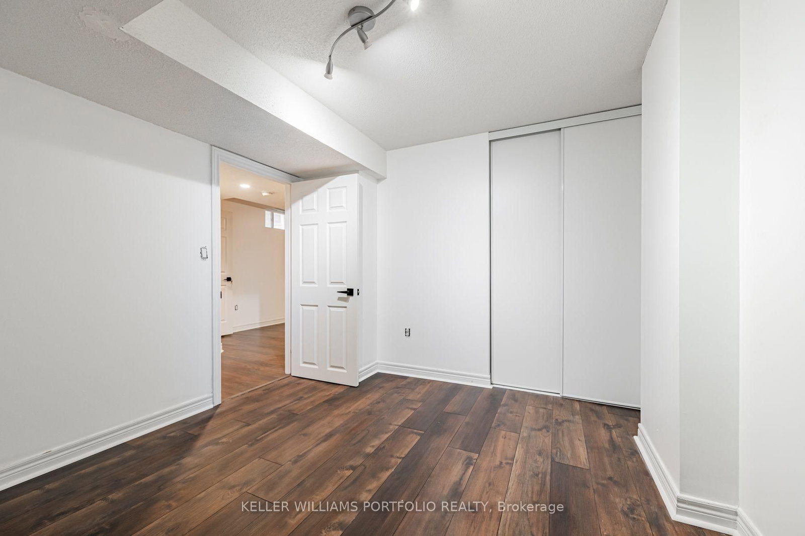 Lower - 131 Bachman Drive, Vaughan 5