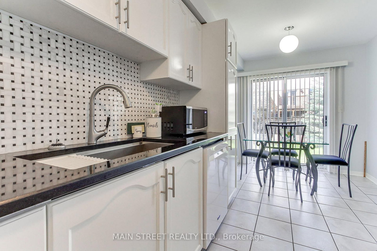 17 Hirst Avenue • Georgina, ON photo 15